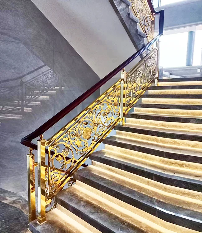 Mengapa Memilih Pagar Tangga Gaya Moden untuk Rumah Anda